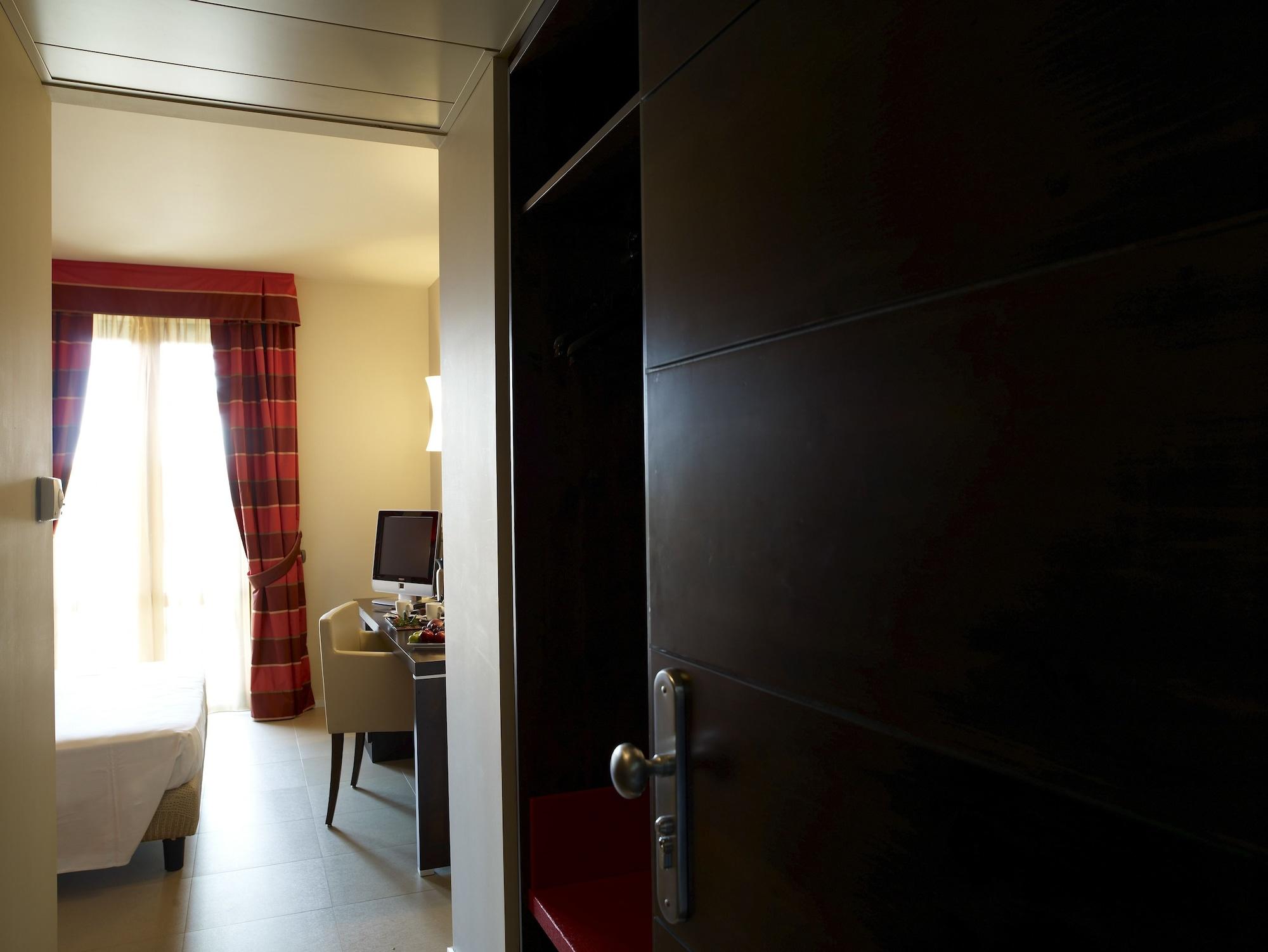 Hotel Montini Linate Airport Peschiera Borromeo Εξωτερικό φωτογραφία