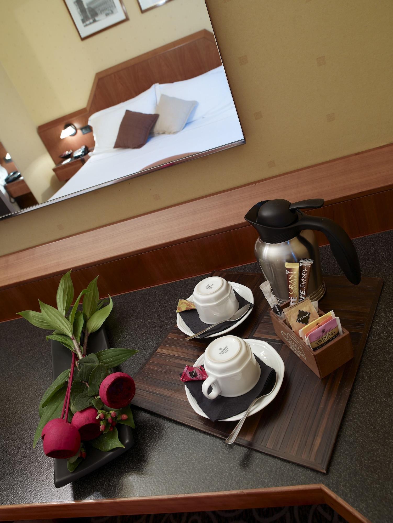 Hotel Montini Linate Airport Peschiera Borromeo Εξωτερικό φωτογραφία