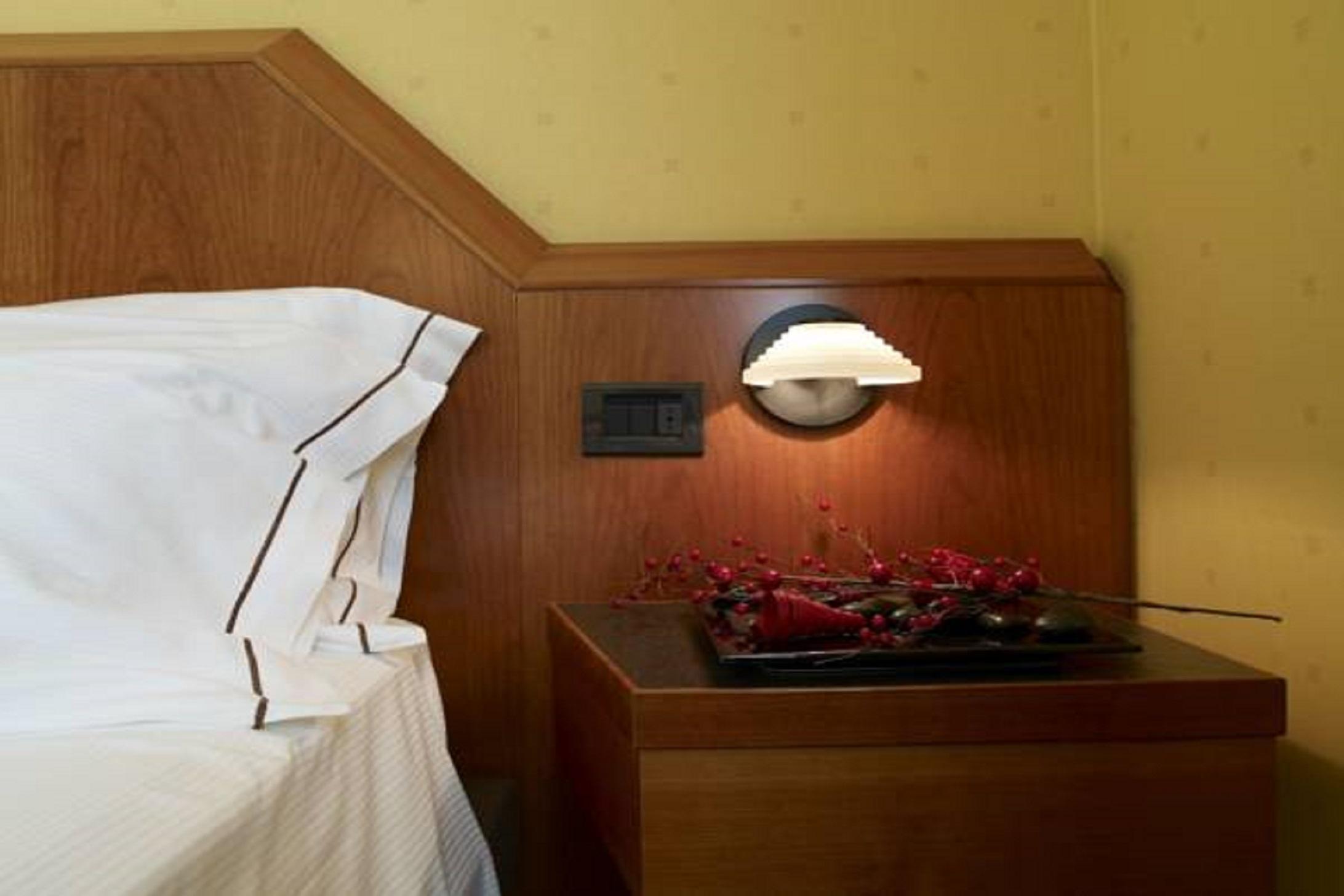 Hotel Montini Linate Airport Peschiera Borromeo Εξωτερικό φωτογραφία