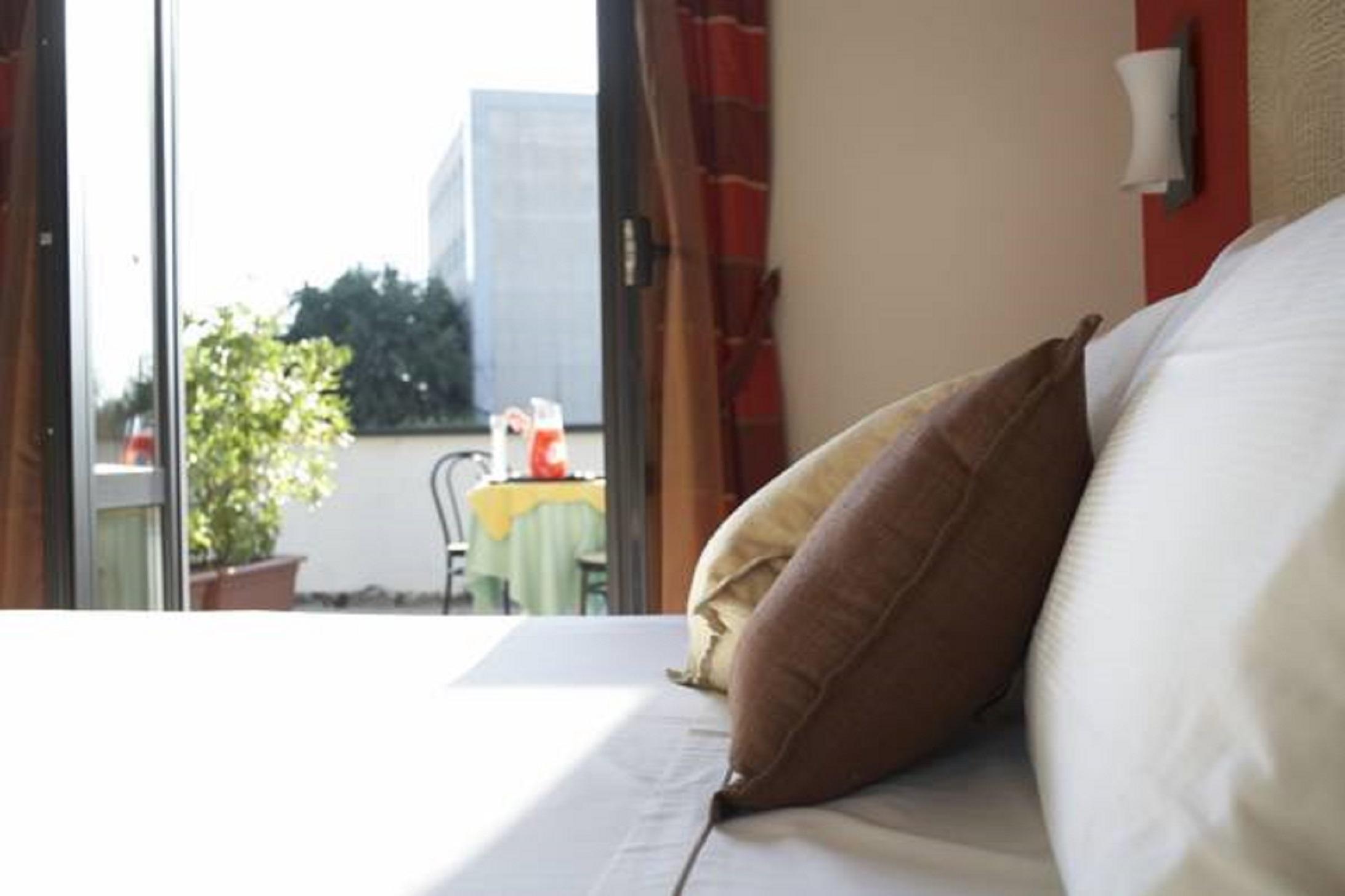 Hotel Montini Linate Airport Peschiera Borromeo Εξωτερικό φωτογραφία