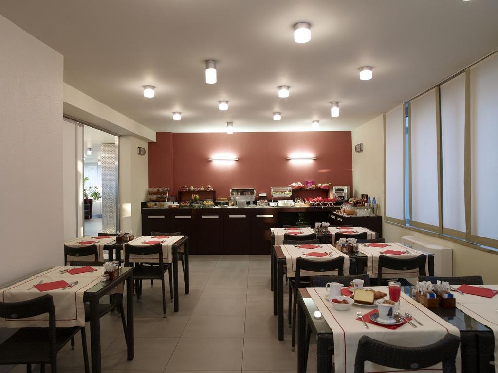 Hotel Montini Linate Airport Peschiera Borromeo Εξωτερικό φωτογραφία