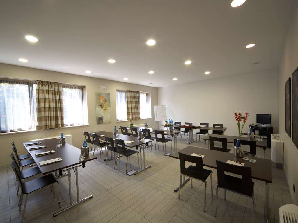 Hotel Montini Linate Airport Peschiera Borromeo Ανέσεις φωτογραφία